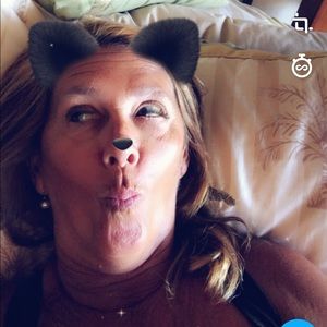 Meet your Posher, Carrie